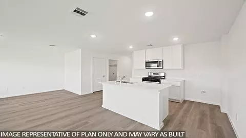 Kitchen - 200 Paco Loop, Caldwell, TX 77836 photo 3 of 3