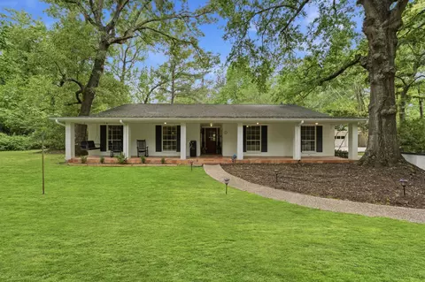 619 Tall Pines Dr, Magnolia, TX 77354