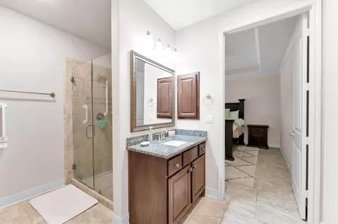 Bath - 1735 Opal Trl, Willis, TX 77378 photo 3 of 5