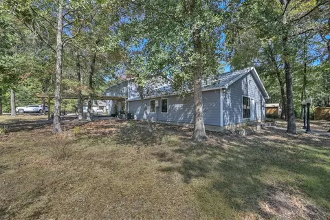 15876 Pecan Dr, Montgomery, TX 77356