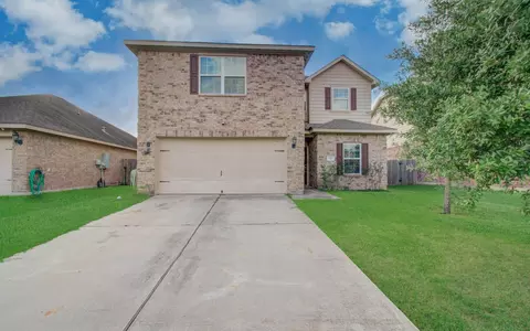 510 Douro Dr, Crosby, TX 77532