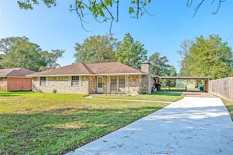 3769 Piney Point Rd, Conroe, TX 77301 photo 1