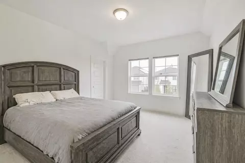 Bedroom - 26923 Longwood Ledge Dr, Spring, TX 77389 photo 4 of 7