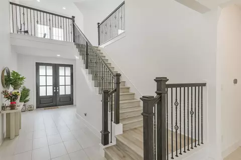 Entry Way - 26923 Longwood Ledge Dr, Spring, TX 77389 photo 2 of 3