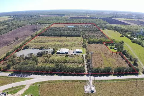 23111 Fm 1462 Rd, Damon, TX 77430