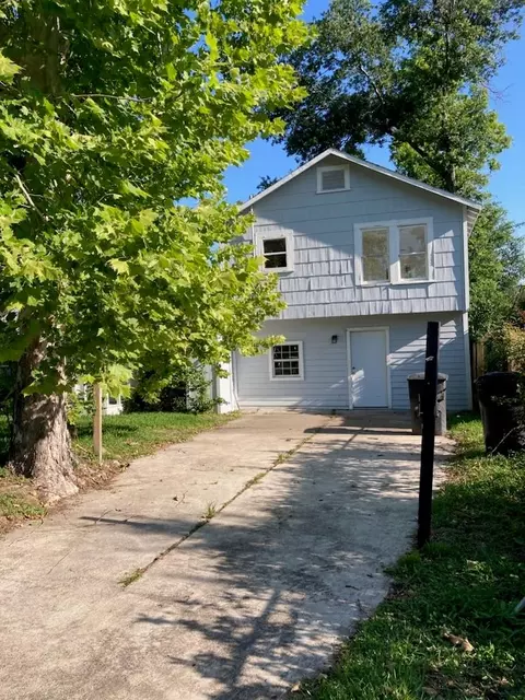 1016 Apache St, Houston, TX 77022