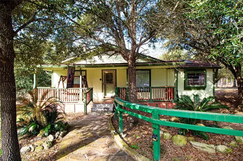 208 Gardenia St, Onalaska, TX 77360