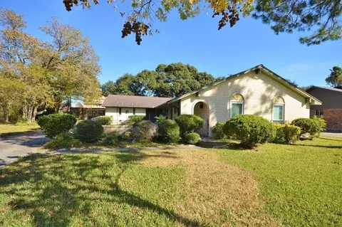 114 Lafayette Ln, League City, TX 77573