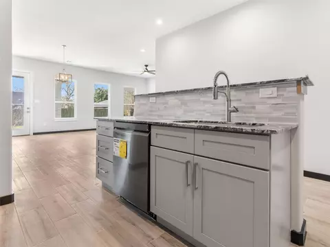Kitchen - 209 Silverleaf St, Sweeny, TX 77480 photo 8 of 10