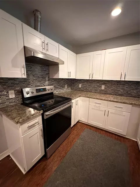 Kitchen - 4802 Eppes St, Houston, TX 77021 photo 3 of 5