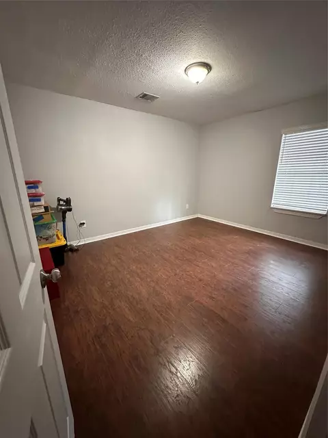 Bedroom - 4802 Eppes St, Houston, TX 77021 photo 7 of 9