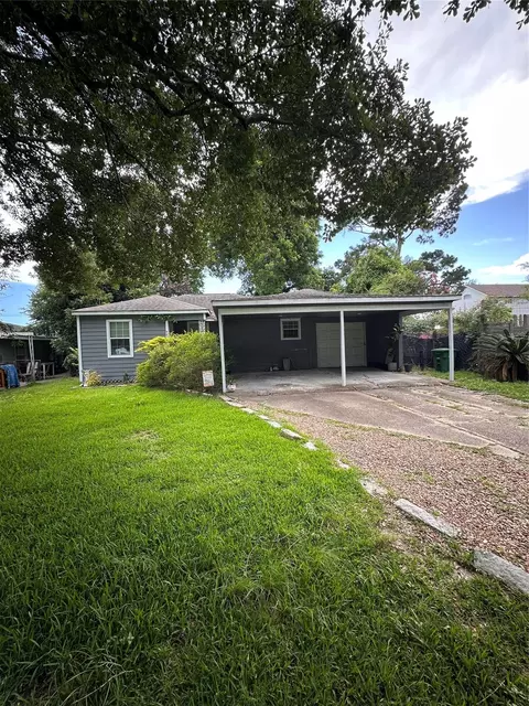 Exterior - 4802 Eppes St, Houston, TX 77021 photo 3 of 6