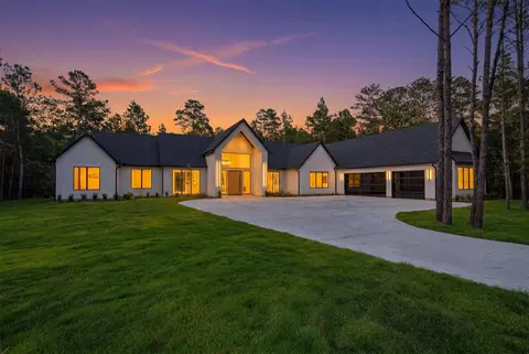 25100 Fort Davis Rd, Montgomery, TX 77316