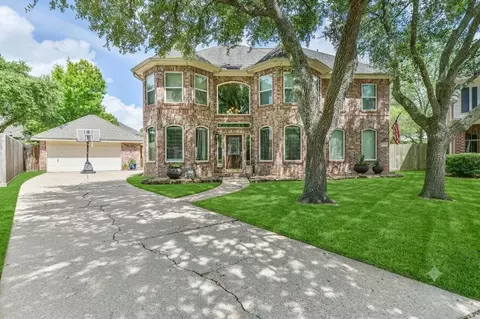 13415 Scenic Glade Dr, Houston, TX 77059