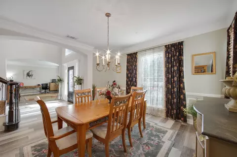 Dining - 9510 Ashdown Forest Dr, Spring, TX 77379 photo 3 of 3