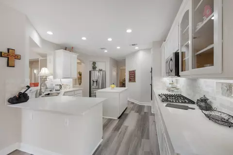 Kitchen - 9510 Ashdown Forest Dr, Spring, TX 77379 photo 1 of 4