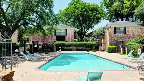 7900 Westheimer Rd #231, Houston, TX 77063
