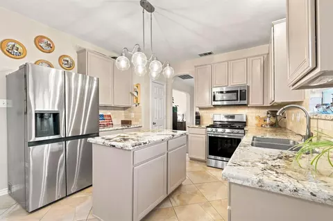 1131 Alexandria Ct, Richmond, TX 77406