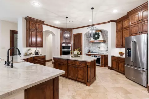 Kitchen - 7421 Enchanted Stream Dr, Conroe, TX 77304 photo 2 of 5