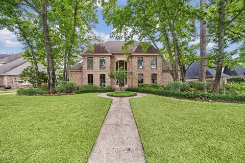 2519 Golden Pond Dr, Kingwood, TX 77345