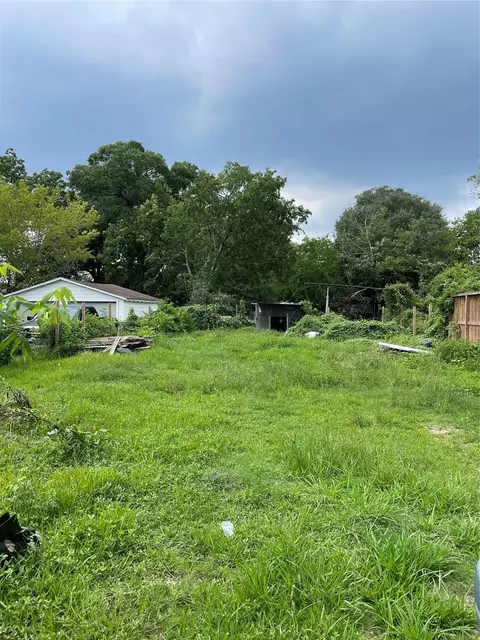 7009 Roswell St, Houston, TX 77022