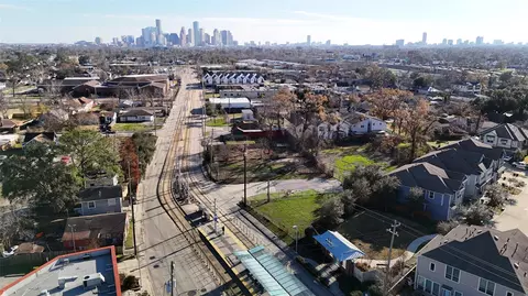 4701 Fulton St, Houston, TX 77009