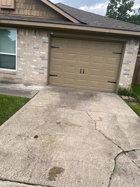 Exterior - 3107 Raccoon Run, Spring, TX 77373 photo 6 of 10