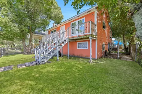 4323 Avenue R 12, Galveston, TX 77550