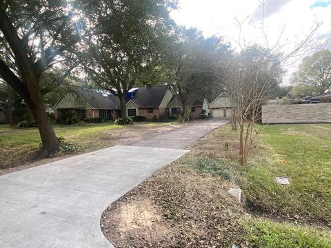 9110 Bonhomme Rd, Houston, TX 77074 | 18 Photos | MLS #54367993 - Movoto