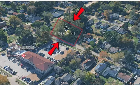 438 Hoffman St, Houston, TX 77020