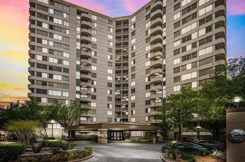 3525 Sage Rd #318, Houston, TX 77056