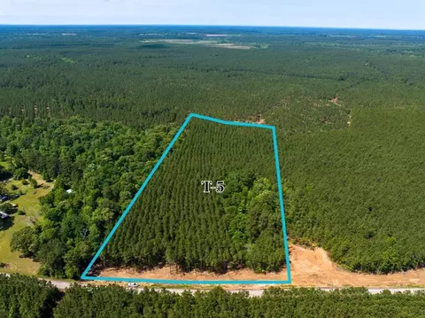5 Camp Ruby Rd, Livingston, TX 77351