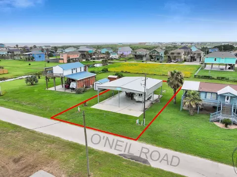 955 O Neil Rd, Crystal Beach, TX 77650