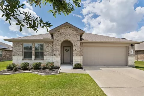 313 Kickapoo Dr, Anahuac, TX 77514 photo 1