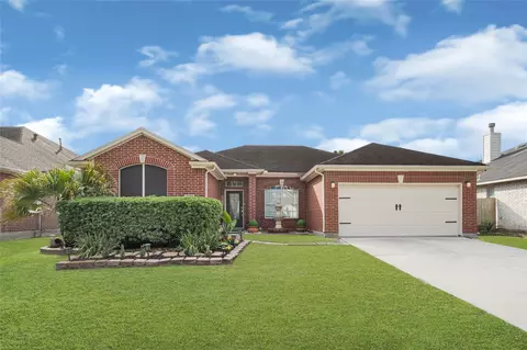 16827 Ship Anchor Dr, Friendswood, TX 77546