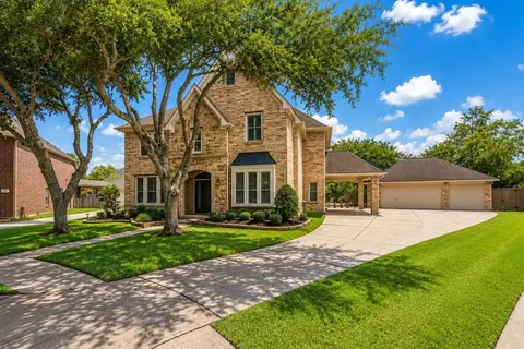 13222 Dusty Grove Ln, Sugar Land, TX 77498