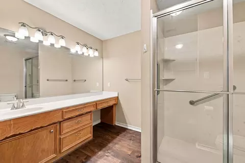 Bath - 4551 Andert Rd, Bryan, TX 77808 photo 1 of 2