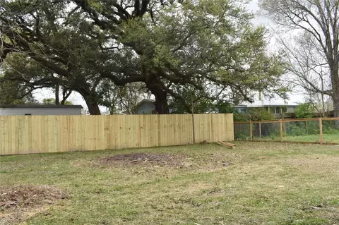 Exterior - 204 Texas, Daisetta, TX 77533 photo 4 of 8
