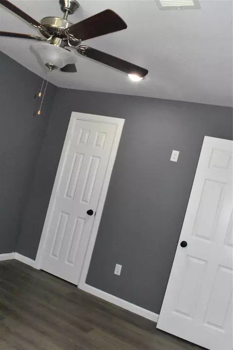 Bedroom - 204 Texas, Daisetta, TX 77533 photo 3 of 4