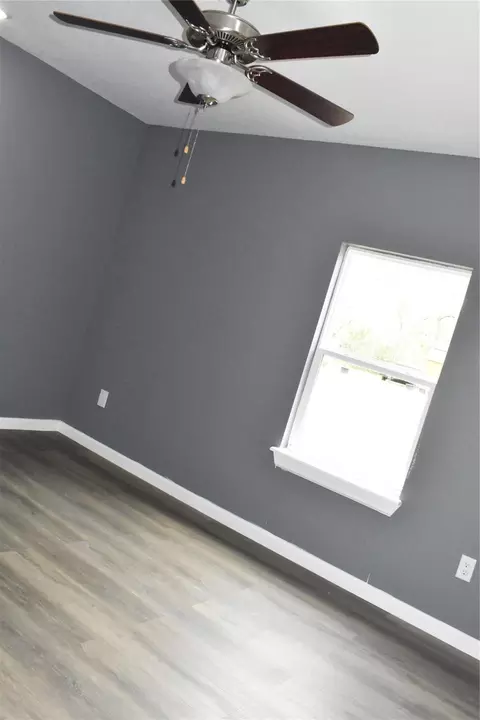 Bedroom - 204 Texas, Daisetta, TX 77533 photo 4 of 4