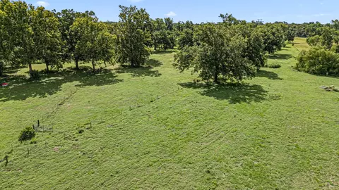 000 Baker Rd, Rosenberg, TX 77471 photo 2