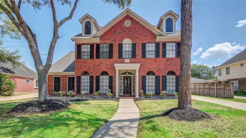 4006 Forest Birch Ct, Houston, TX 77059