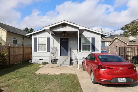 1009 Caplin St, Houston, TX 77022