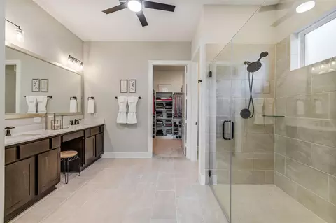 Bath - 14886 Shavers Dr, Willis, TX 77318 photo 1 of 3
