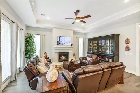 Living - 14886 Shavers Dr, Willis, TX 77318 photo 2 of 3