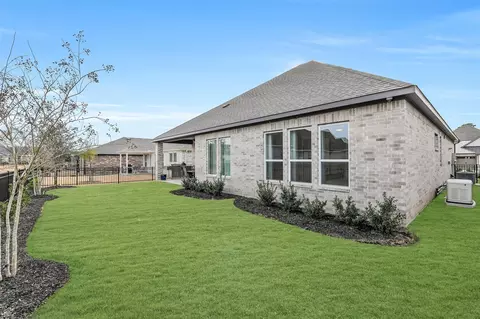 Exterior - 14886 Shavers Dr, Willis, TX 77318 photo 5 of 8