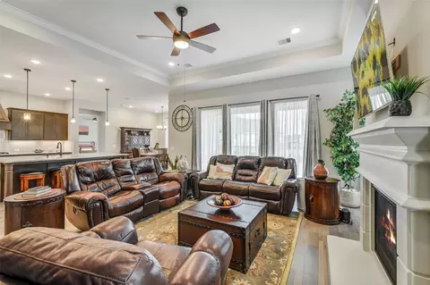 Living - 14886 Shavers Dr, Willis, TX 77318 photo 3 of 3