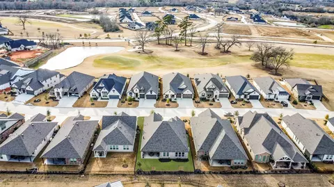 View/Area - 14886 Shavers Dr, Willis, TX 77318 photo 3 of 12