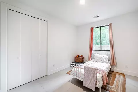 Bedroom - 1601 Beech Dr, Conroe, TX 77385 photo 3 of 6