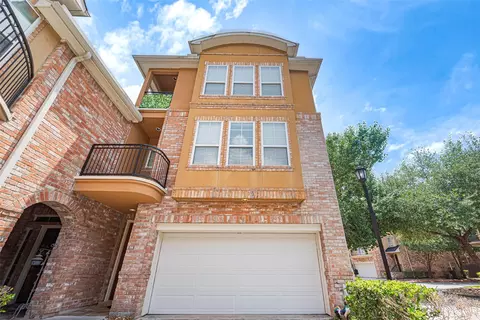 24 Versante Ct, Houston, TX 77070
